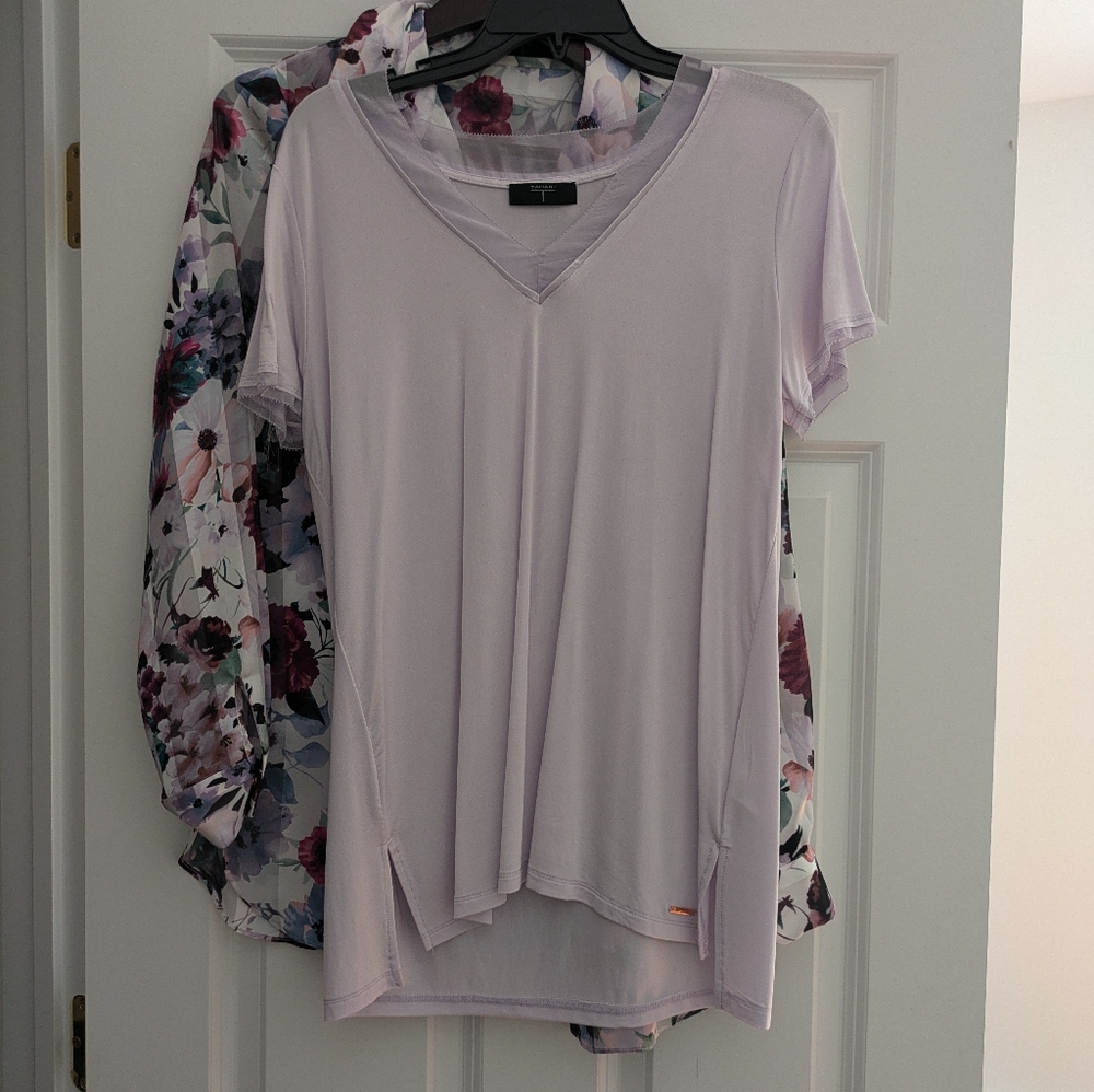 Tahari Silky Jersey Knit Chiffon Trim  V neck M